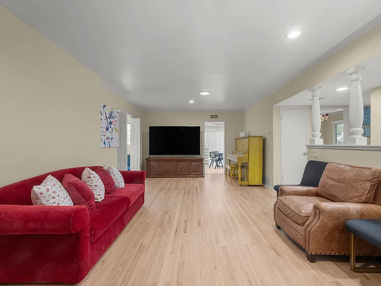 8937 Monogram Ave — Photo 28