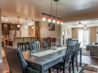 825 Darrell St, Costa Mesa, CA 92627