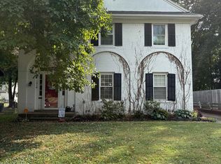1019 Ravenswood Dr, Evansville, IN