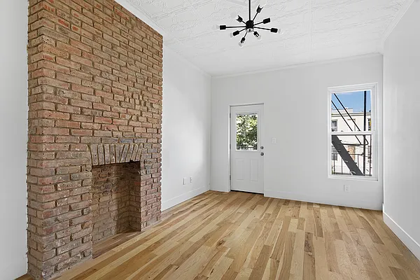 Rented by Compass | media 4