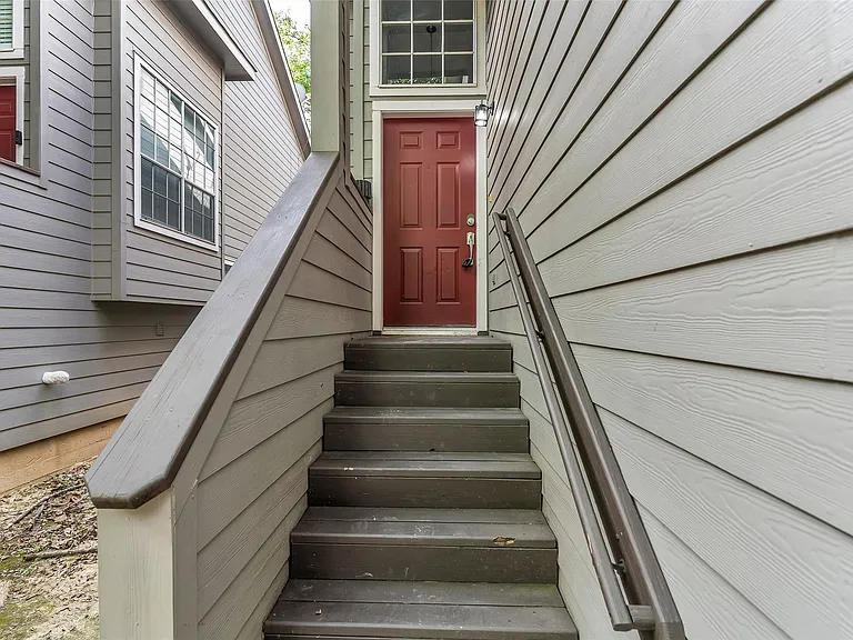 46 Marble Rock Pl — Photo 2