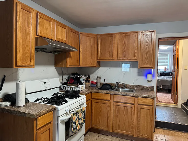 2616 S Hillock Ave #BASEMENT — Photo 24
