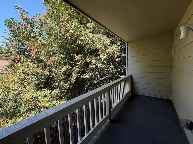 Prestige Townhomes: Stylish 2-Bedroom Living in the Heart of Puyallup — Photo 16
