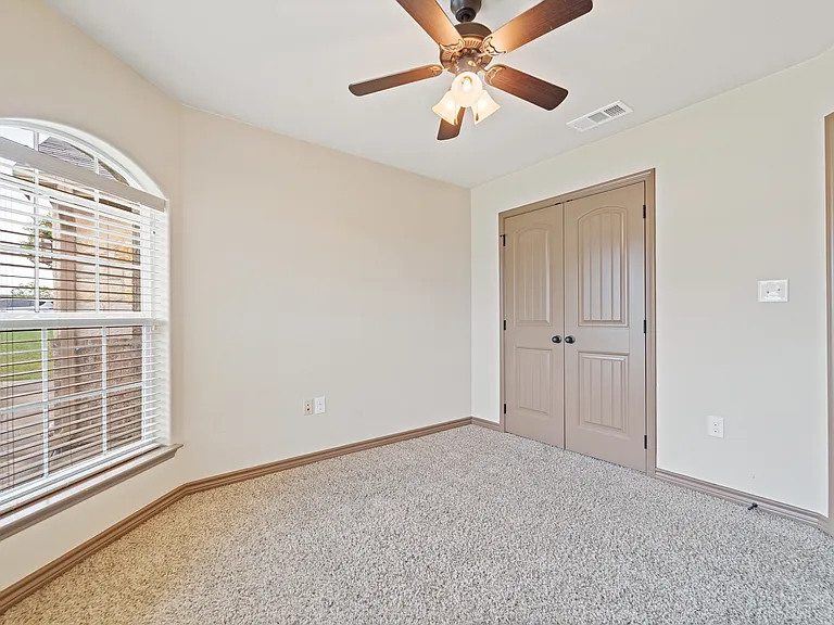 700 Cosper Creek Dr — Photo 19