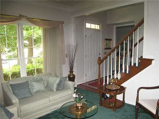 4th image of 2172 Whitehall Dr NE