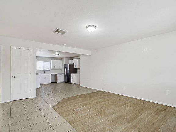 3rd image of 3214 N Stanton St #B