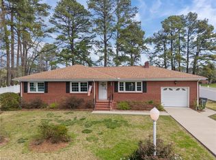 54 Pine Ln, Windsor, VA