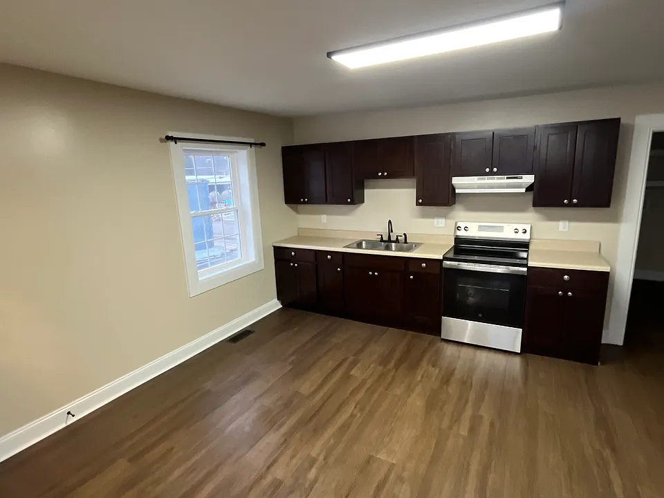 428 Main St #2