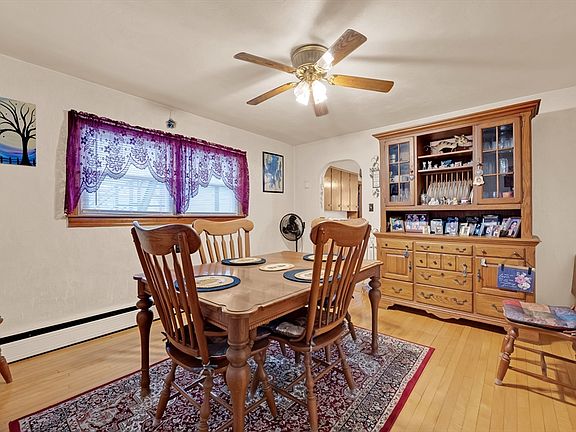 4th image of 54 Airport Rd