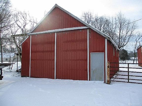 3rd image of 6260 Evergreen Dr