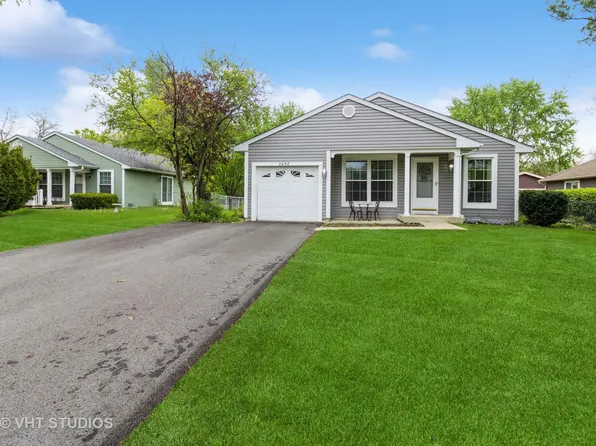 2048 Navarone Dr, Naperville, IL 60565