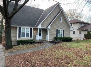 7832 N Michigan Ave, Gladstone, MO 64118