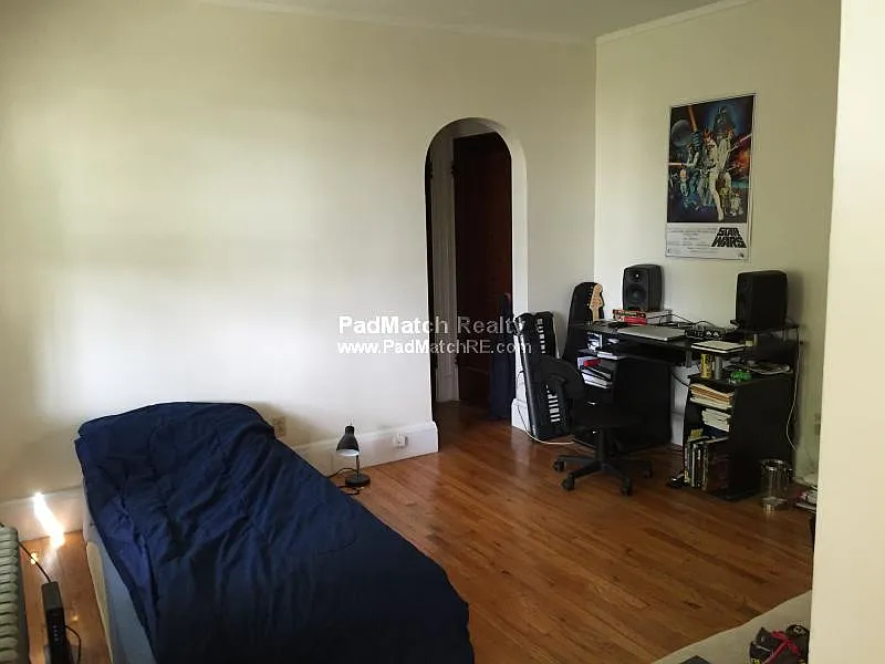 Studio, $1,800 — Photo 4