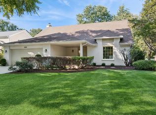 2400 Shasta Dr, Lisle, IL 60532