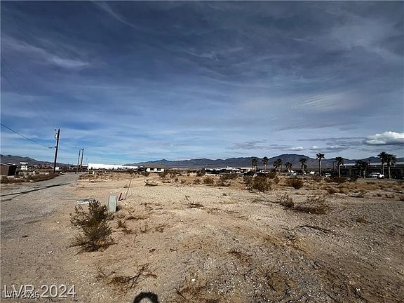3rd image of 60 S Humahuaca St