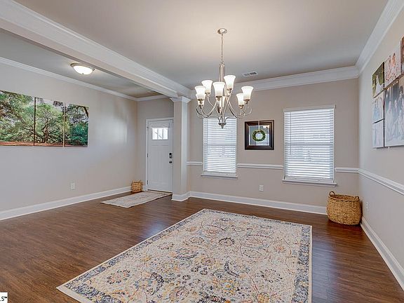 5th image of 8 Harvestwood Pl