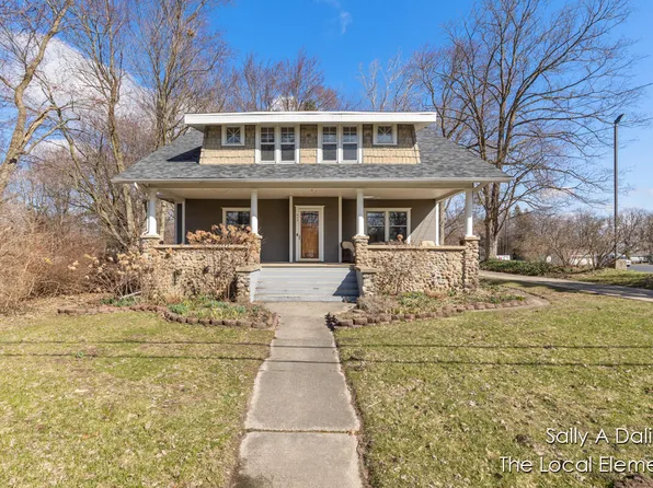 475 W Randall St, Coopersville, MI 49404