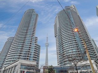 218 Queens Quay W #1804, Toronto, ON M5J