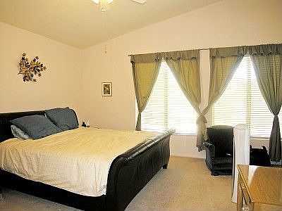 Large Master Suite- Split Floor Plan