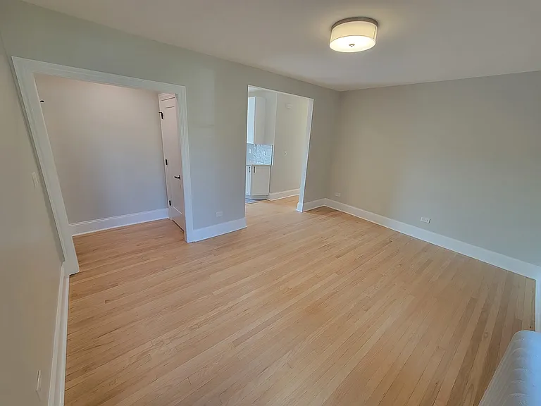 6416 N Richmond St #1B — Photo 5