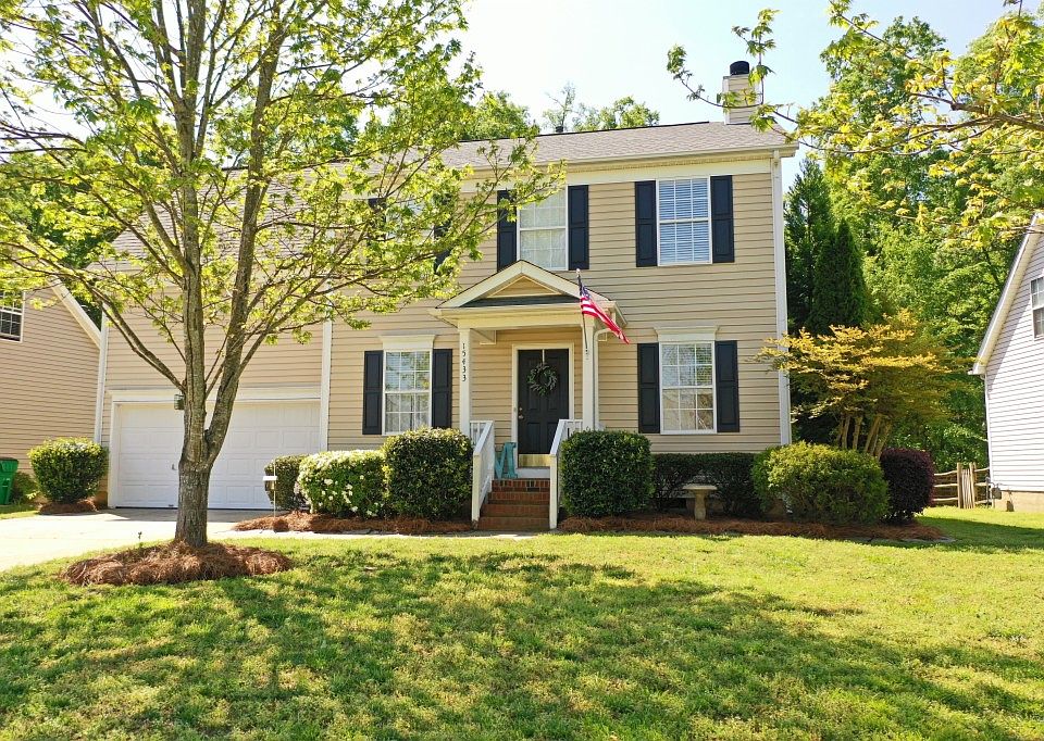 1st image of 15433 Dehavilland Dr