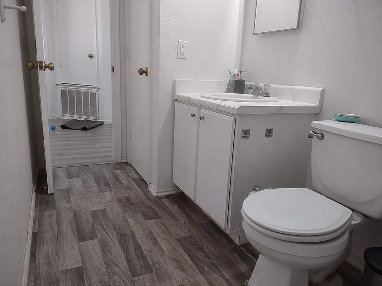 19 Fannin Post — Photo 26