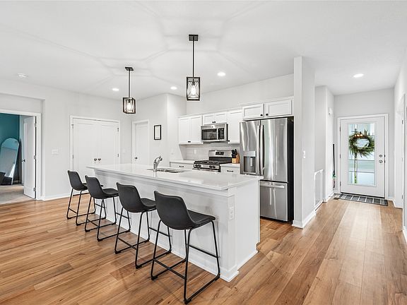 4th image of 6649 NE 12th Ct