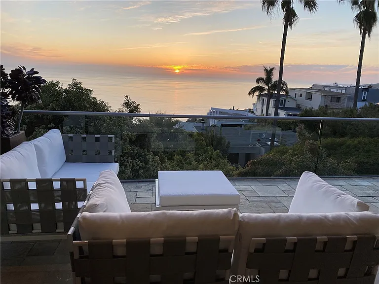 835 La Mirada St — Photo 21