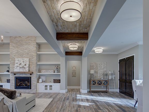 Great Room - Similar Home