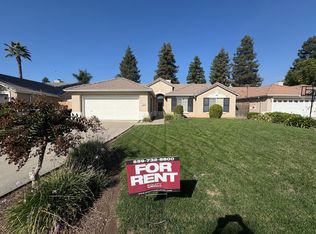 5520 W La Vida Ct, Visalia, CA 93277