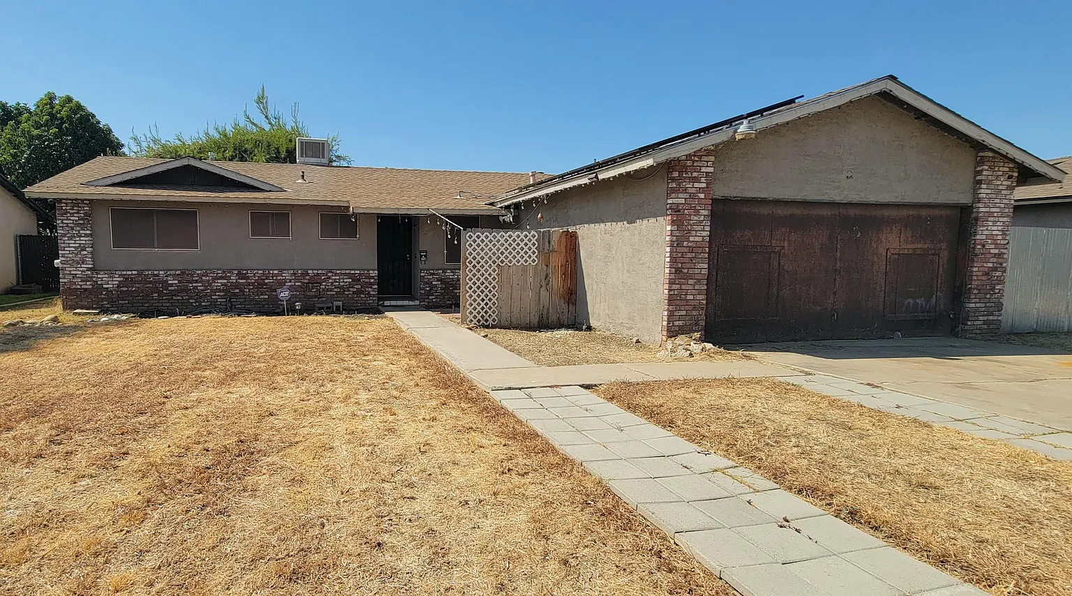 673 E Lakeview Avenue photo 1
