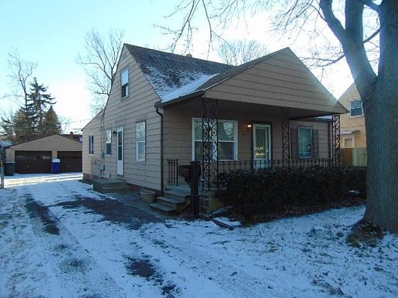 3rd image of 997 Urana Ave