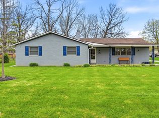 9113 W Lone Beech Dr, Muncie, IN 47304