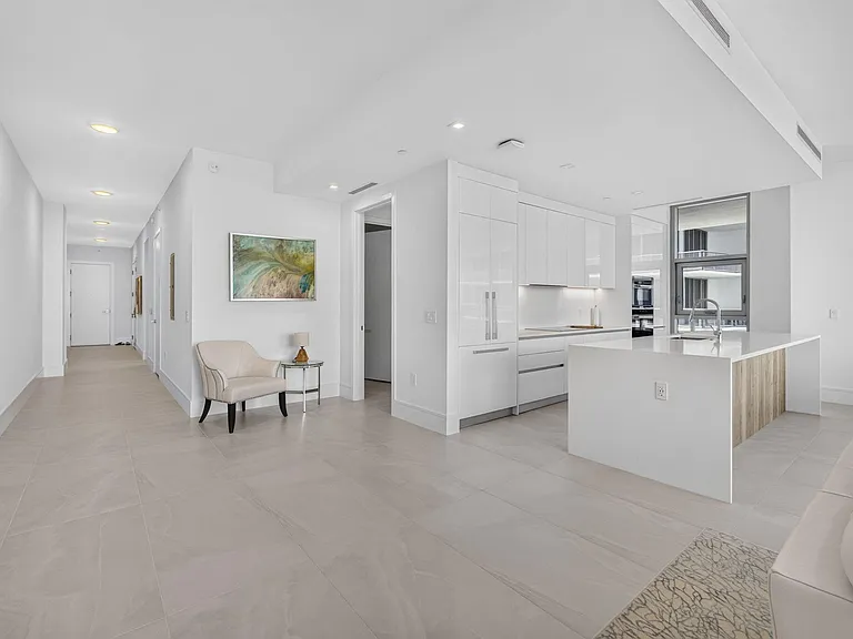 220 Lake Shore Dr #1702 — Photo 3