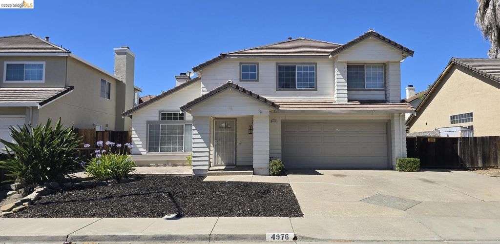 4976 Parkgreen Cir, Antioch, CA - View 2