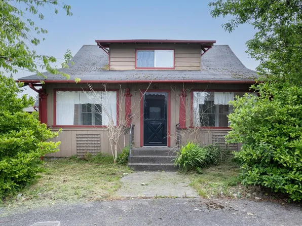 426 S Main Ave, Warrenton, OR 97146