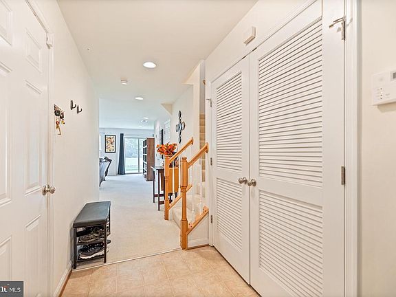 3rd image of 42597 Chisholm Dr