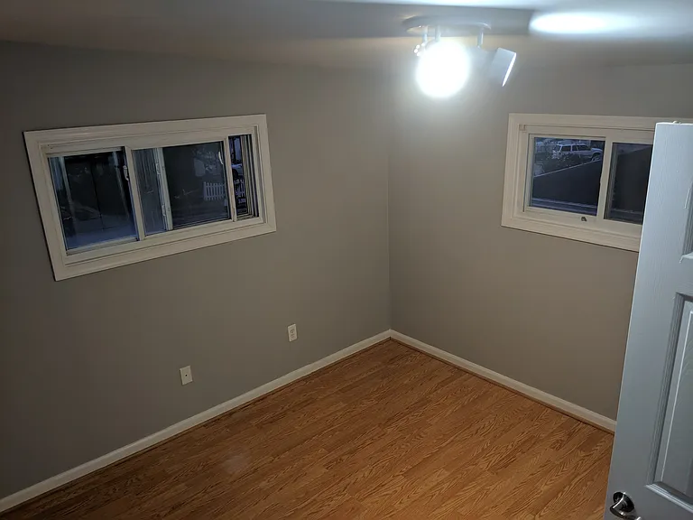 Upstairs corner unit, well lit, quiet, has closet
