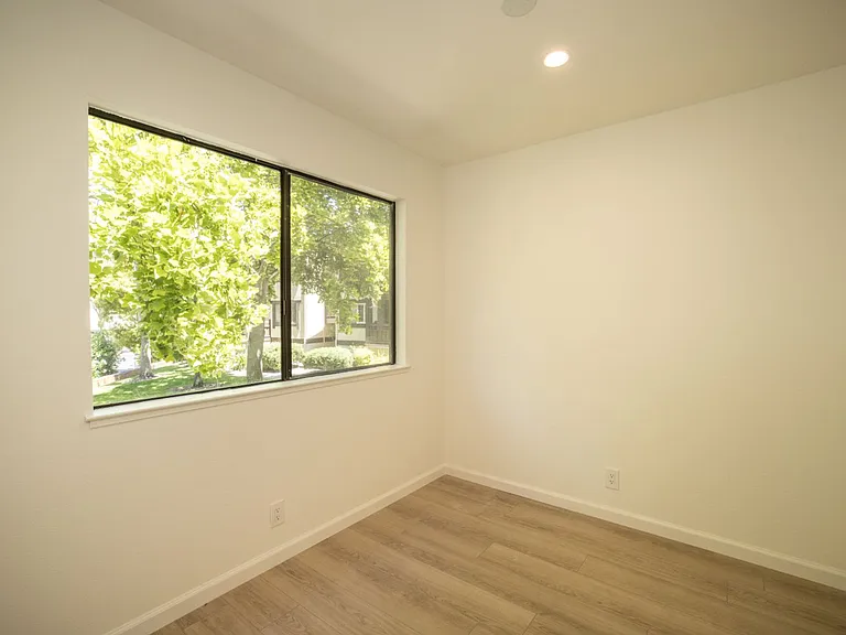 765 San Antonio Rd #75 — Photo 4