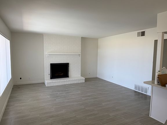 2nd image of 416 E Oceanfront