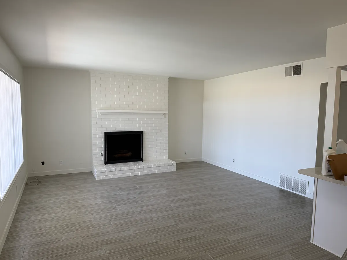 Building Photo - 416 E Oceanfront