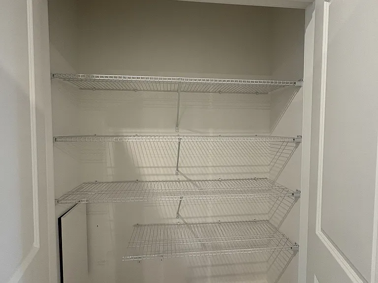 112 Nearwater Pl — Photo 4