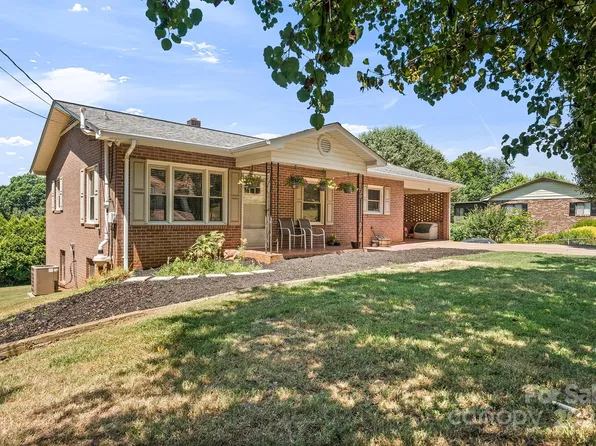 103 Regina Dr, Morganton, NC 28655