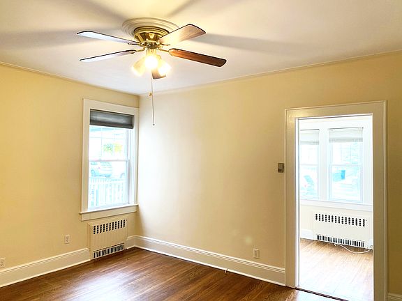 2nd image of 18 S Eckar St #1