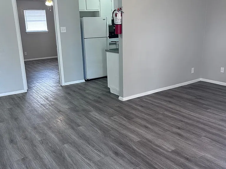 McIntyre Apartments — Photo 44