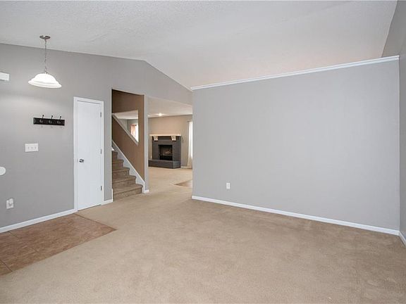 5th image of 232 Brixton Woods Dr E