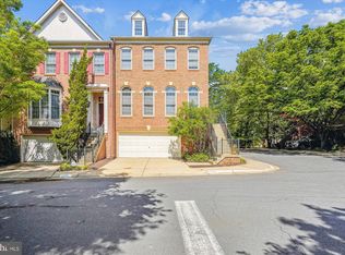 4184 Lord Culpeper Ln, Fairfax, VA 22030