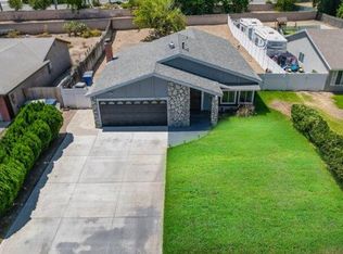 3048 Amsterdam Dr, Riverside, CA 92504