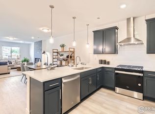 2738 Bear Springs Cir, Longmont, CO 80503