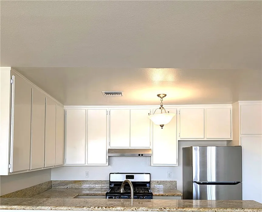 2 bed, 1.5 bath, 1100 sqft, $2,395 — Photo 3